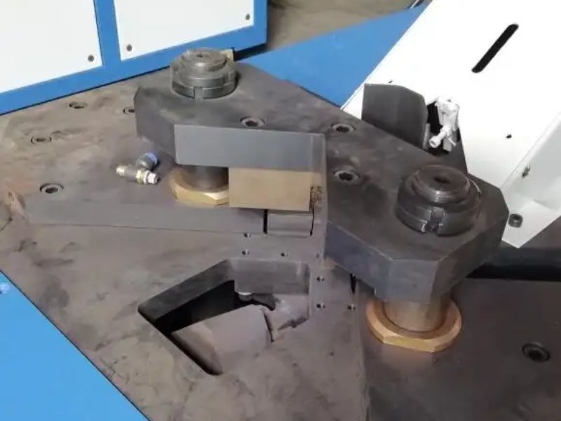 Máy Vào Ke Góc Ống Gió