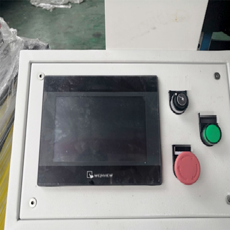 Máy vuốt mí đứng ống gió